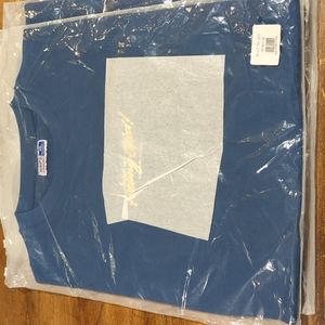 Tommy Innit feeling good shirt navy in color